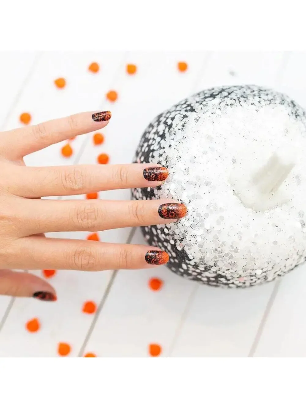Color Street Brand Nail Strips/Halloween Themed “Pumpkin To Talk About”